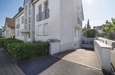 Schöne 2-Zimmer Wohnung mit Balkon und Einbauküche in der Nähe des botanischen Gartens