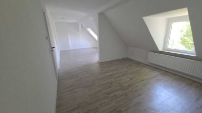 Sanierte 3,5 Zimmer Wohnung Tageslichtbad