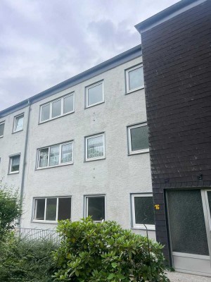 Charmante 3-Zimmer-Wohnung mit Balkon, Kaminofen & Vollholzboden