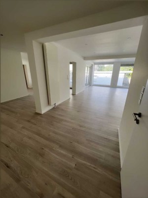 Luxuriöse EG-Wohnung mit zwei Terrassen und Doppelgarage in Bünde