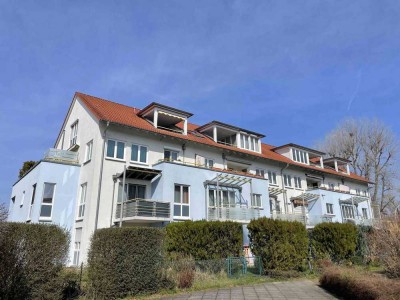 Charmante & Lichtdurchflutete 2-Zimmer-Wohnung mit Südost-Loggia + TG-Stellplatz –Sofort Bezugsfrei!