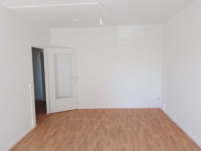 Schöne 3 Raum Wohnung zu vermieten