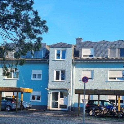 2 Zimmer - Merheim - DG - offene Küche - Balkon, Einbauküche, Blick ins Grüne