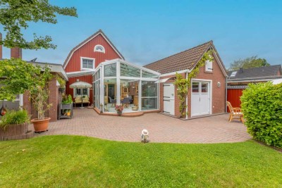 Saniertes Einfamilienhaus mit beheiztem Wintergarten auf einem Traumgrundstück