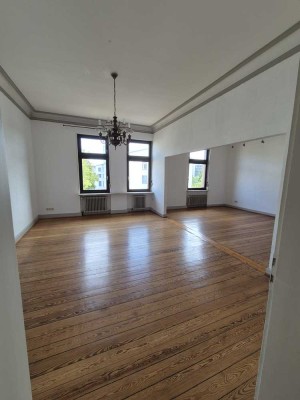 Attraktive 3-Zimmer-Altbau-Wohnung in Saarbrücken