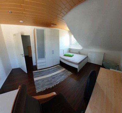 Charmante Dachgeschosswohnung (Eigentumswohnung) in Bottrop-Batenbrock