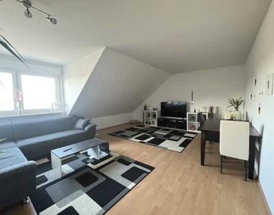 Gemütliche 4-Zimmer Wohnung mit Stellplatz