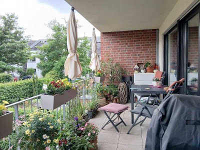 Traumhafte Zwei-Zimmer Wohnung mit Balkon in der Nähe von Schloss-Benrath