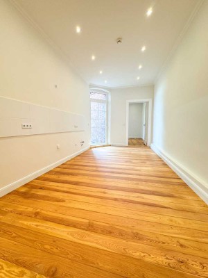 TOP SANIERT! HOCHWERTIGE 3-ZIMMERWHG. MIT EBK & BALKON IN ZIEBIGK