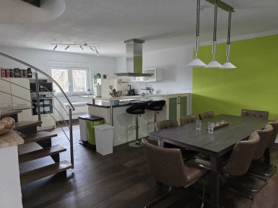 Einfamilienhaus im Loft-Stil und Zweifamilienhaus als Kapitalanlage auf einem Grundstück!
