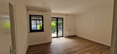 Neu renovierte  2-Zimmer Wohnung,  in 46397, Bocholt zu vermieten.