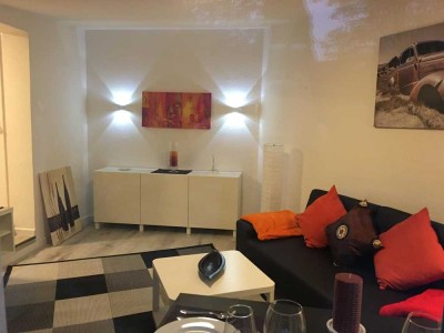 D-Unterrath, EG möbliert, löffelfertig, 2 Zimmer, KüDB, Terrasse, ab sofort