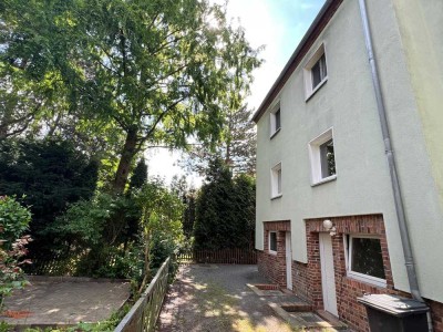 * Eigener Garten -  Wohnung im Hochparterre - ID 6465 *