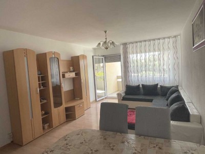 Helle 3 Zimmerwohnung mit Balkon, Keller und PKW-Stellplatz