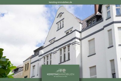 Krefeld-Bockum! Sanierter 4-Zimmer-Altbau-Traum mit 2 Balkonen und hochwertiger Einbauküche!
