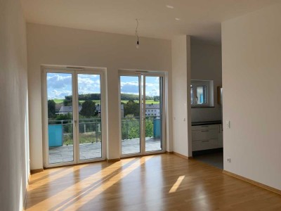 **Tolle Penthouse-Wohnung mit Blick über die Dächer von Hof (Ortsteil Krötenbruck) zu verkaufen**