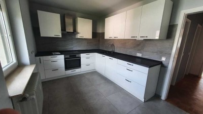 WG-geeignet - inkl. Küche, inkl Garage - sanierte 3 Zi Whg