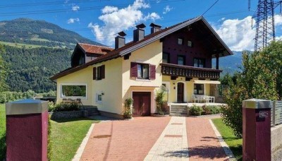 Ansprechendes Einfamilienhaus mit großem Garten zu verkaufen!Oberkärnten - 20km von Lienz entfernt!