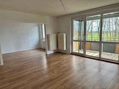 +++ Familienglück am Waldrand mit Balkon und Tageslichtbad+++
