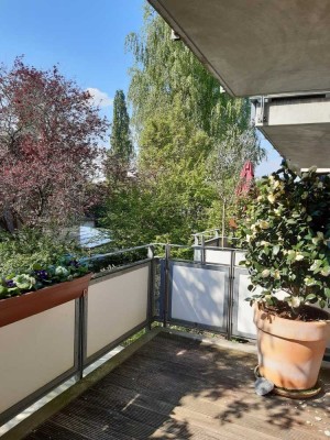 Stilvolle Wohnung mit Balkon in Düsseldorf-Kaiserswerth