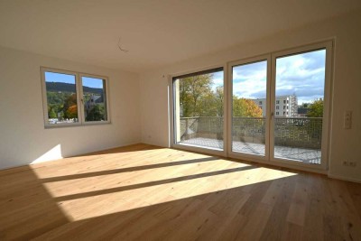 Erstbezug – direkt vom privaten Eigentümer: Stilvolle 4-Zimmer-Wohnung mit Südbalkon und zwei Bädern