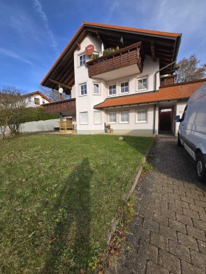 Geräumige 6-Zimmer Wohnung in Mehrstetten