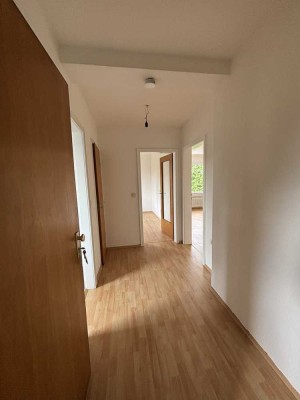 Aufgepasst: ren. 1,5-Raum-Wohnung mit Balkon auf ca. 42 m² zu vermieten