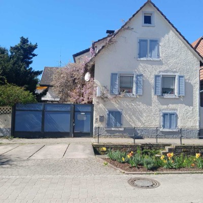 Idyllisches Einfamilienhaus mit separater Gewerbefläche in Köndringen-Teningen