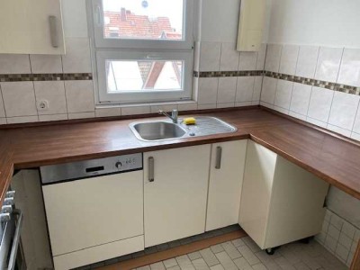 Charmante 3-Zimmer-Wohnung in zentraler Lage von Stuttgart-Feuerbach – kurzfristig bezugsfrei möglic