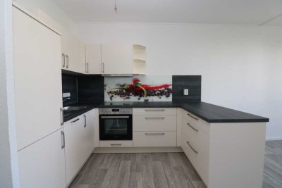 *Herzhaft UND Süß* - 2RW mit Einbauküche, Dusche und Balkon