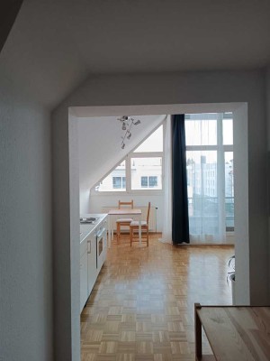 Sonnige 1 Zimmer Wohnung mit Balkon und EBK ab 01.03.2026