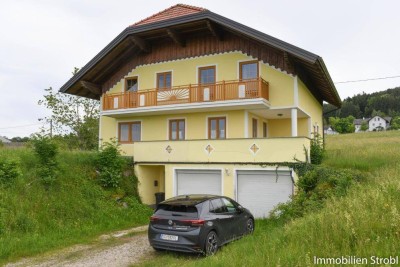 Großzügiges Einfamilienhaus mit Sanierungsbedarf in Naturlage von Lochen am See