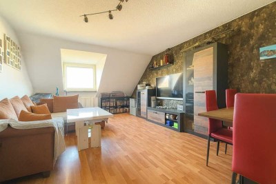 Geräumige 4-Zimmer-Wohnung im Dachgeschoss in Edingen-Neckarhausen