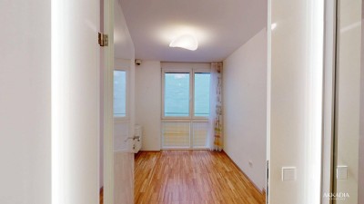 Helle 3-Zimmer-Wohnung mit Loggia &amp; Stellplatz – teilmöbliert im grünen 17. Bezirk [A\\]