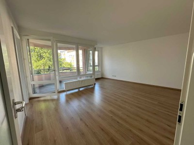 Helle & gut geschnittene 3-Zimmer-Wohnung mit Balkon in Berlin-Friedrichsfelde