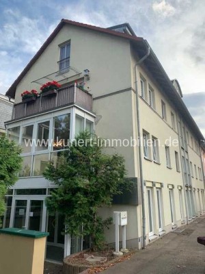 Sanierte 4,5-Raum-Maisonette-Wohnung mit Einbauchküche u. Balkon in zentraler Lage von Halle-Trotha