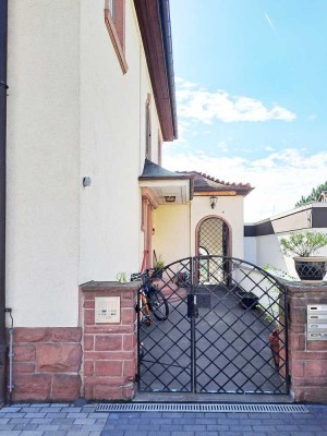 Wohnung mit Garten nahe der Innenstadt in historischem Altbau