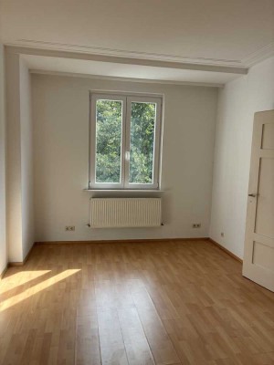 Sonnige 2-Zimmerwohnung mit Altbau-Charme im Stuttgarter Süden