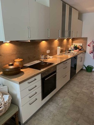 01.01.2026 frei: Schöne 3-Zimmer-Wohnung, nähe Oberfrankenhalle, Ablöse Einbauküche,