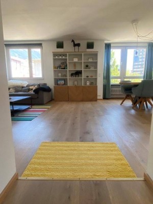 Klinik/Uninähe: sehr schöne 3 oder 4 Zimmerwohnung mit Westbalkon (teilmöbliert)