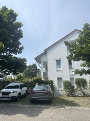 Sofort vermieten oder selbst einziehen: Helle Wohnung in ruhiger Lage in kleiner Wohneinheit