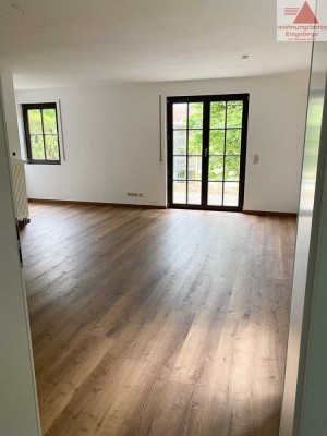 2-Raum Wohnung mit Terrasse in Burkhardtsdorf!