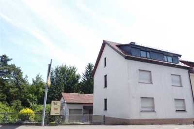DHH - Attraktives 3-Parteienhaus 
mit malerischem Blick ins Grüne in zentraler Lage Fulda-Horas
