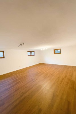 Erstbezug. Geräumige 1 Zimmer Wohnung in der Isarmoosweg Straße.