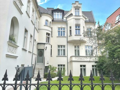 Elegant ausgestattete Wohnung in der Berliner Vorstadt - mit Dachterrasse und Seeblick