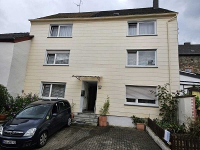EFH in Bernkastel-Kues, OT Kues, hochwasserfrei mit Parkplätzen, Preis VB