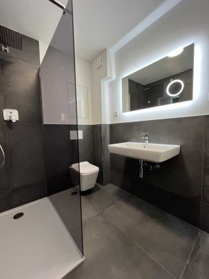 Sanierte 3-Raum-Wohnung mit 14.000€ Nobila-Küche und 19m² Balkon