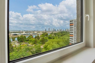 Frankfurt-Niederrad: Renovierte 3-Zimmer-Wohnung mit schönem Ausblick