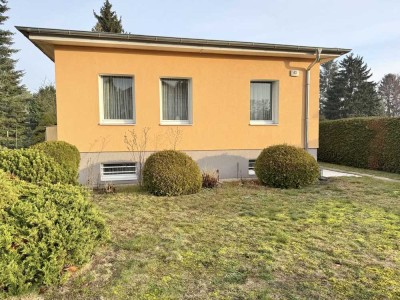 Gepflegtes Haus auf parkähnlichem Grundstück in bester Lage von Birkenwerder