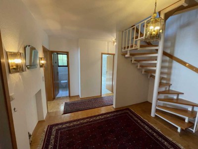 Freundliche Maisonette-Wohnung mit sehr guter Verkehrsanbindung